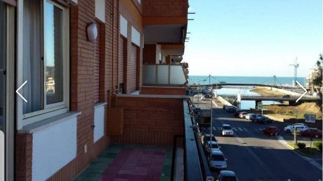 Appartamento Vista Mare Ladispoli Luaran gambar